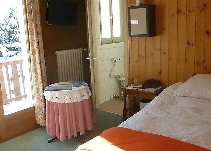 De La Poste ホテル 3*